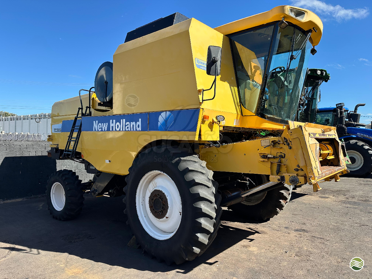 COLHEITADEIRA NEW HOLLAND TC 5090 Sucatão Tratores e Peças IBIPORA PARANÁ PR